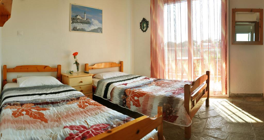 Aris Pension Agia Paraskevi  Exterior photo