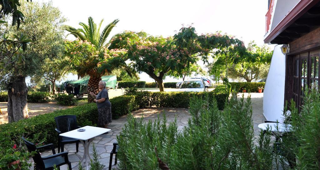 Aris Pension Agia Paraskevi  Exterior photo